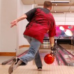 481px-Bowling_ball_release